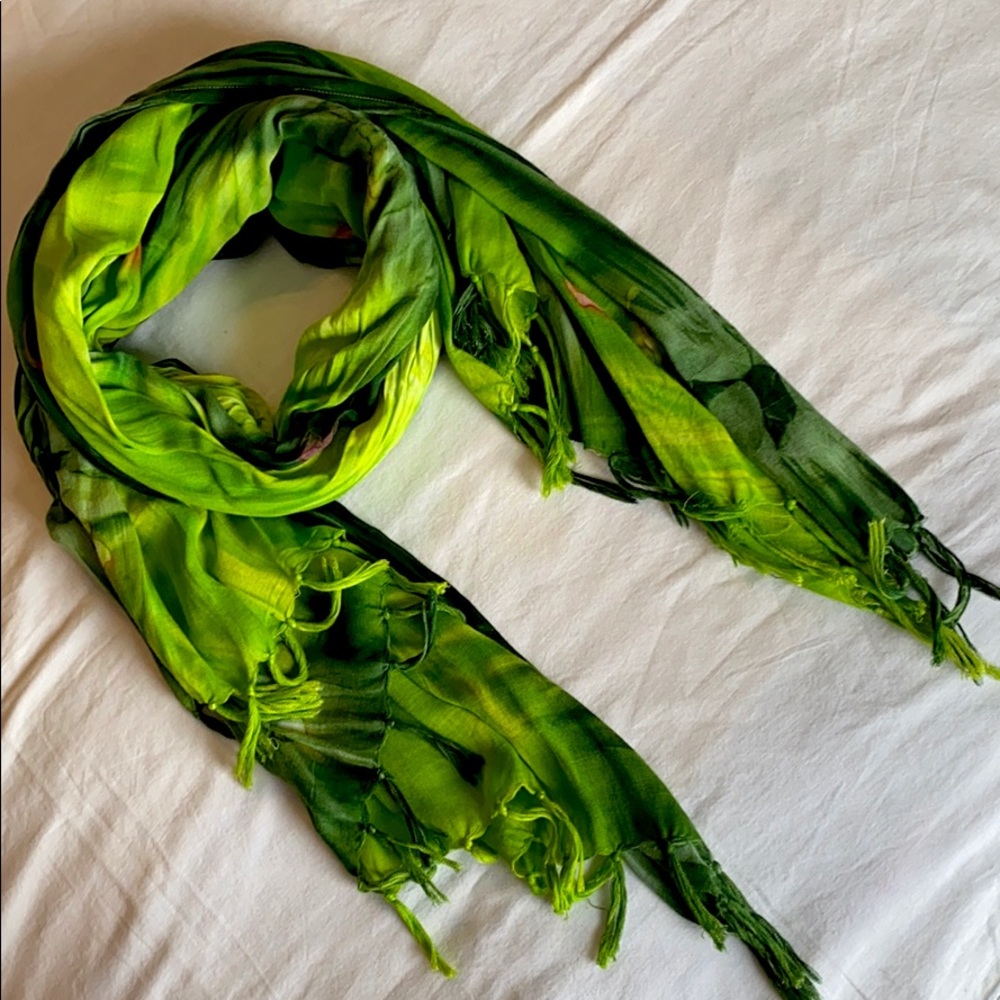 Dyed Green Scarf